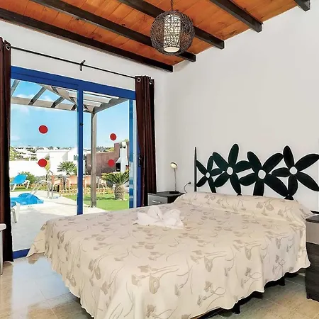 Tropical Vila Playa Blanca (Lanzarote)